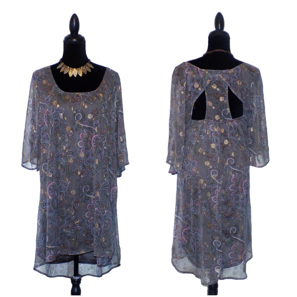 NWT DressT Paisley Print Shift Dress